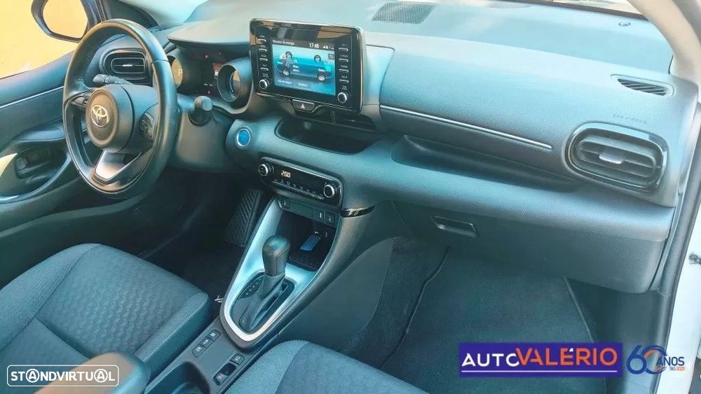 Toyota Yaris 1.5 HDF Comfort Plus - 32