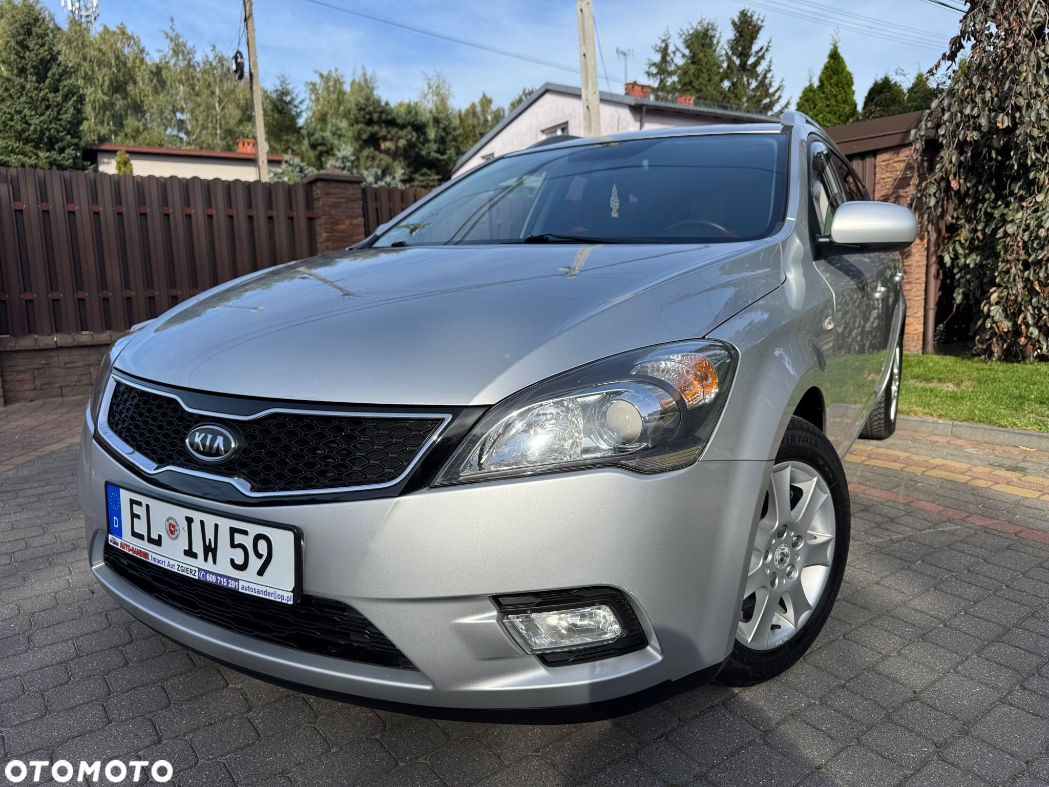 Kia Ceed 1.4 CVVT Attract Plus - 1