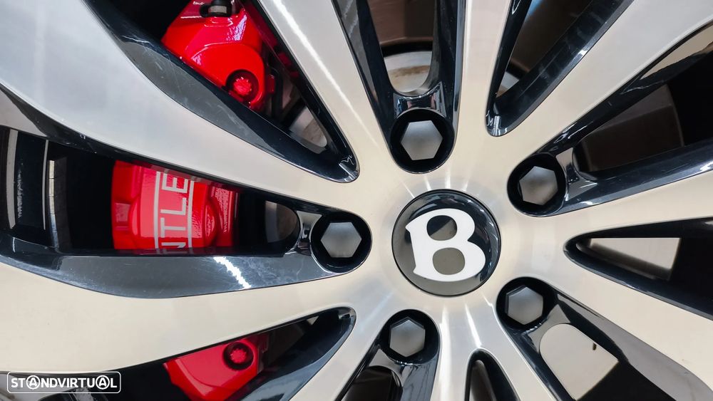 Bentley Flying Spur Hybrid - 11