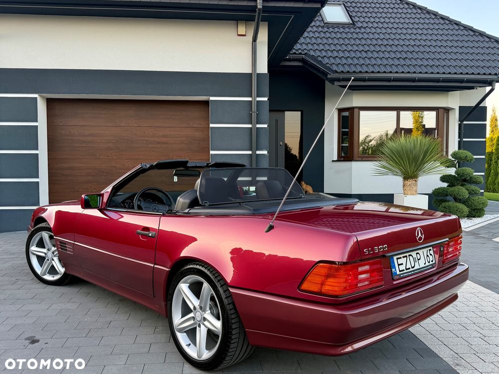 Mercedes-Benz SL - 16