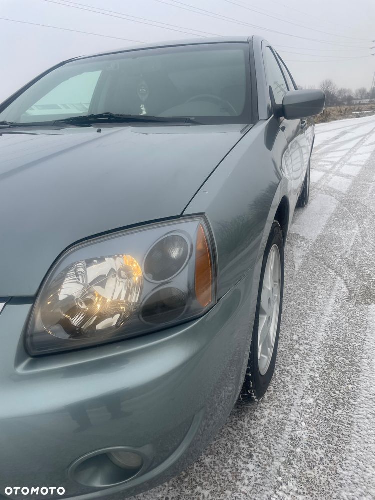 Mitsubishi Galant 2.4 ES - 6