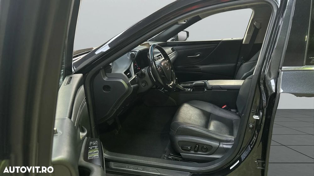 Lexus Seria ES 300h Executive Line - 6