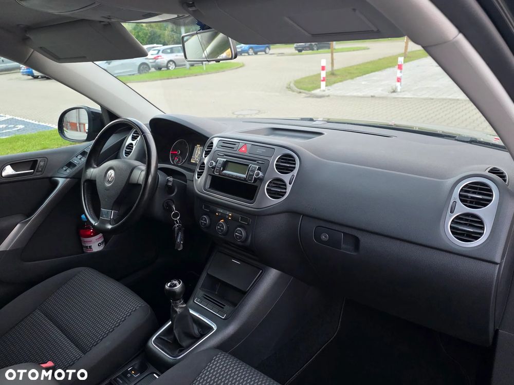 Volkswagen Tiguan - 9
