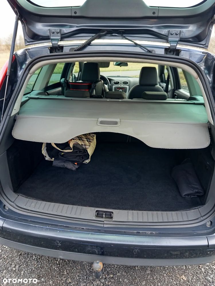 Ford Focus 1.6 TDCi Ambiente DPF - 20