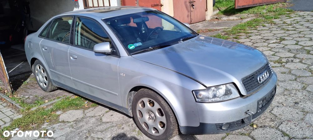 Audi A4 - 1