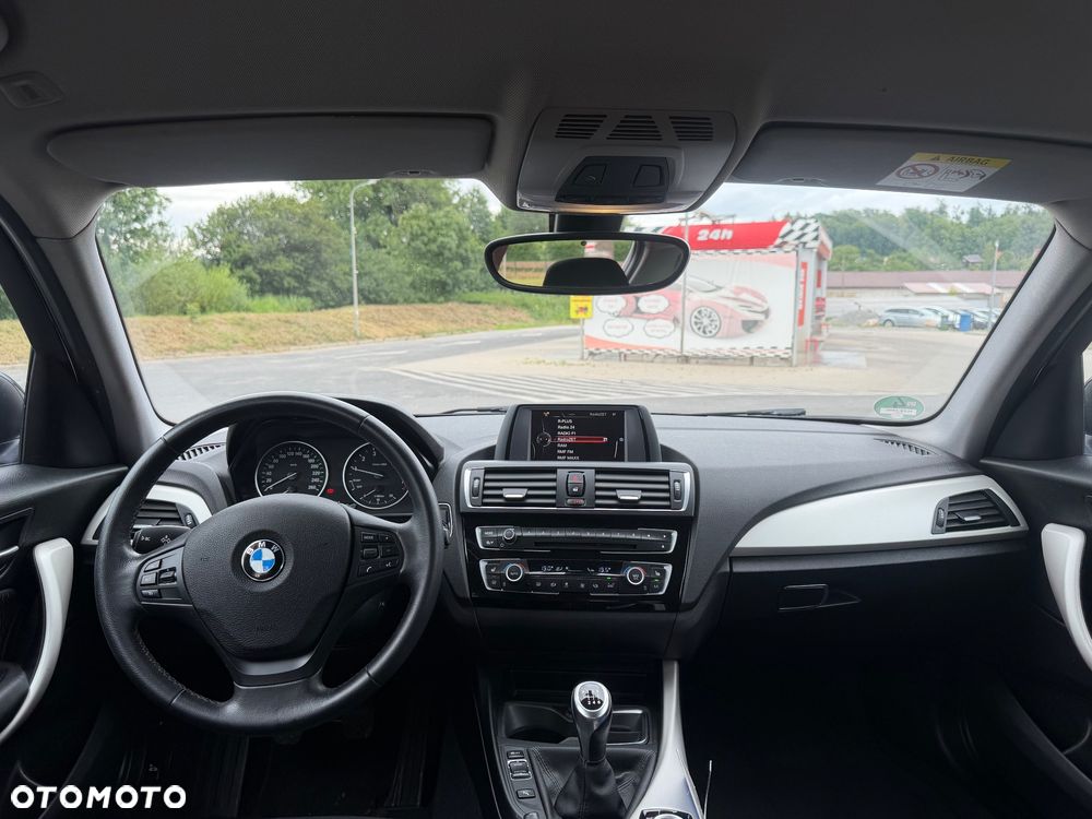 BMW Seria 1 116i Edition Metropolitan - 19
