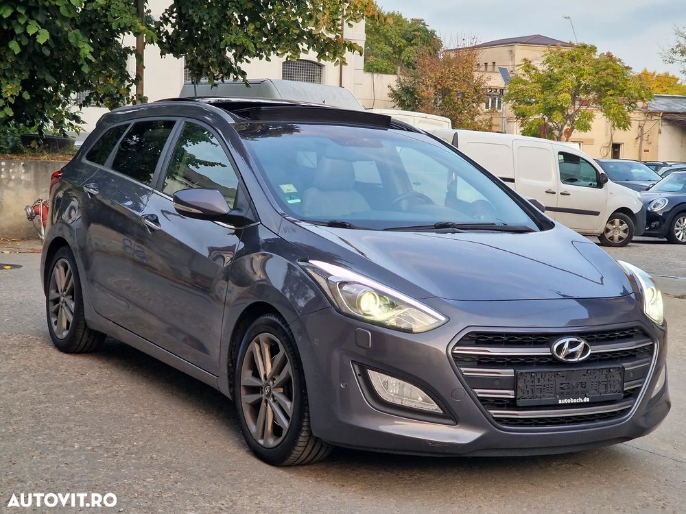 Hyundai i30 Kombi 1.6 CRDI DCT Premium - 31
