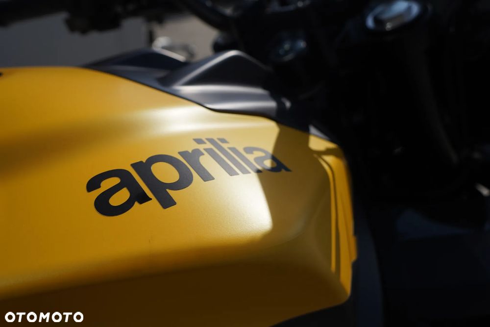 Aprilia Tuono - 8