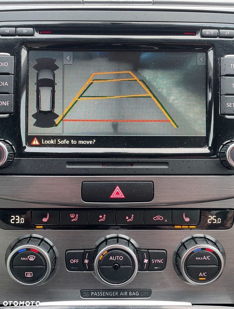 Volkswagen Passat Variant 2.0 TDI 4Motion DSG BlueMotion Tech R-Line - 12