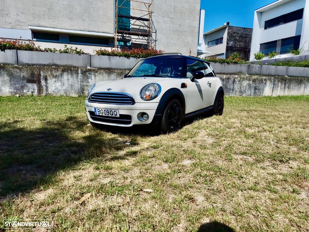 MINI 3 Portas Cooper D - 20