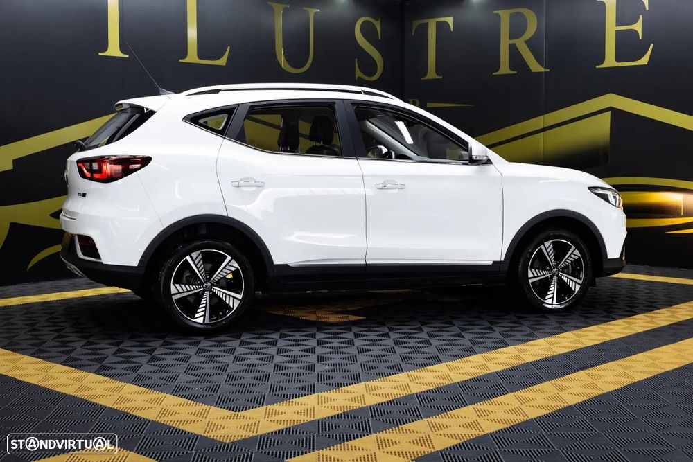 MG ZS EV 44.5 kWh Luxury - 5