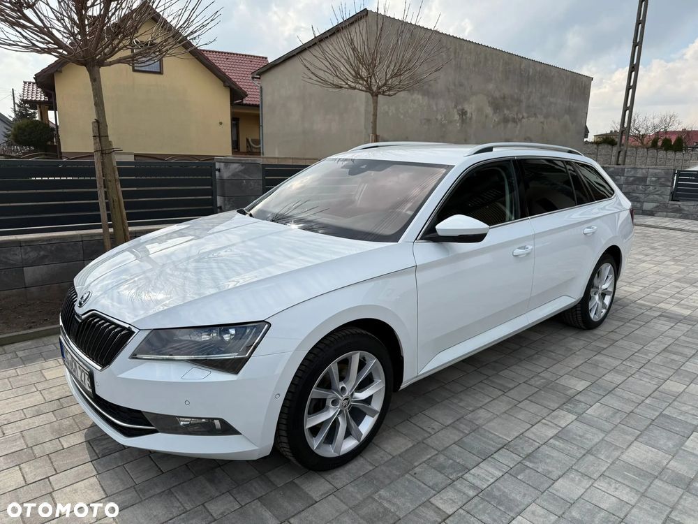 Skoda Superb 2.0 TDI DSG Premium Edition - 6