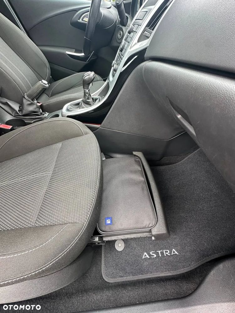Opel Astra IV 1.4 T Sport S&S - 12