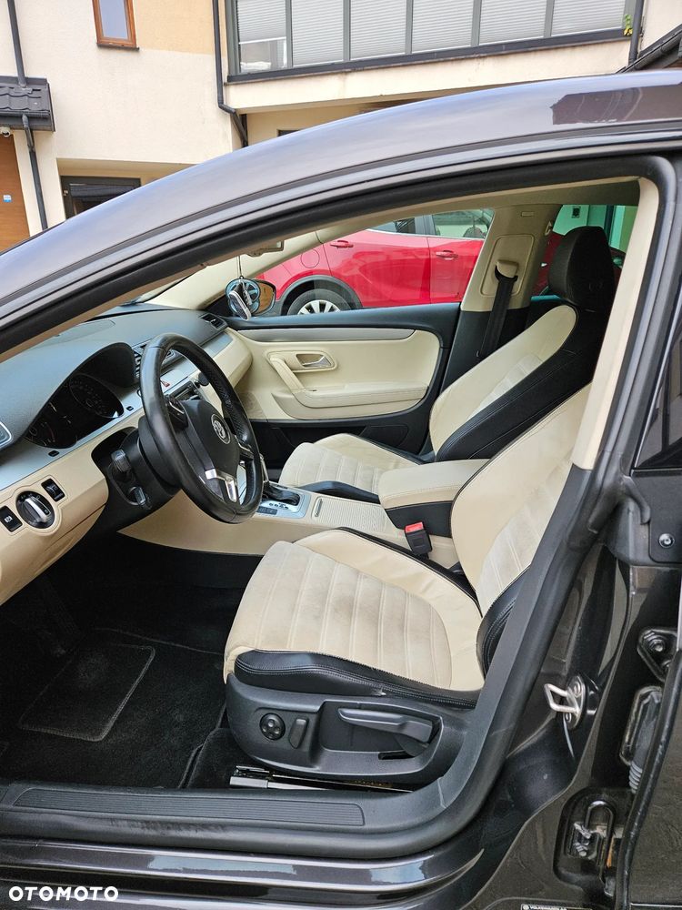 Volkswagen Passat CC - 12