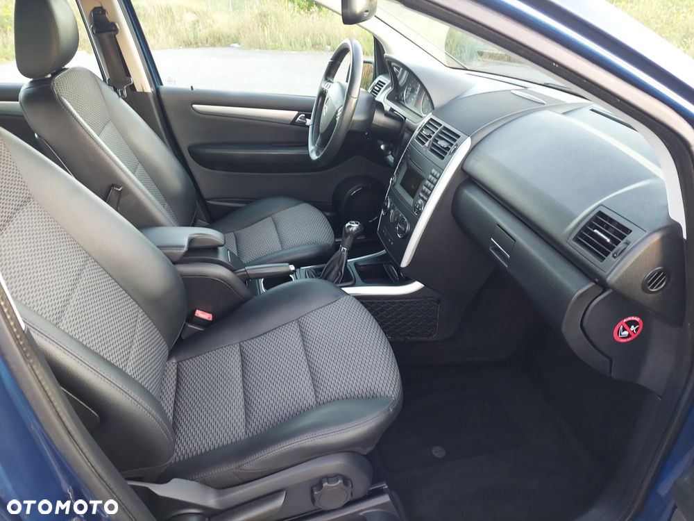 Mercedes-Benz Klasa A 180 BlueEFFICIENCY Avantgarde - 12