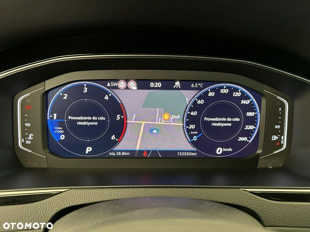 Volkswagen Passat - 16