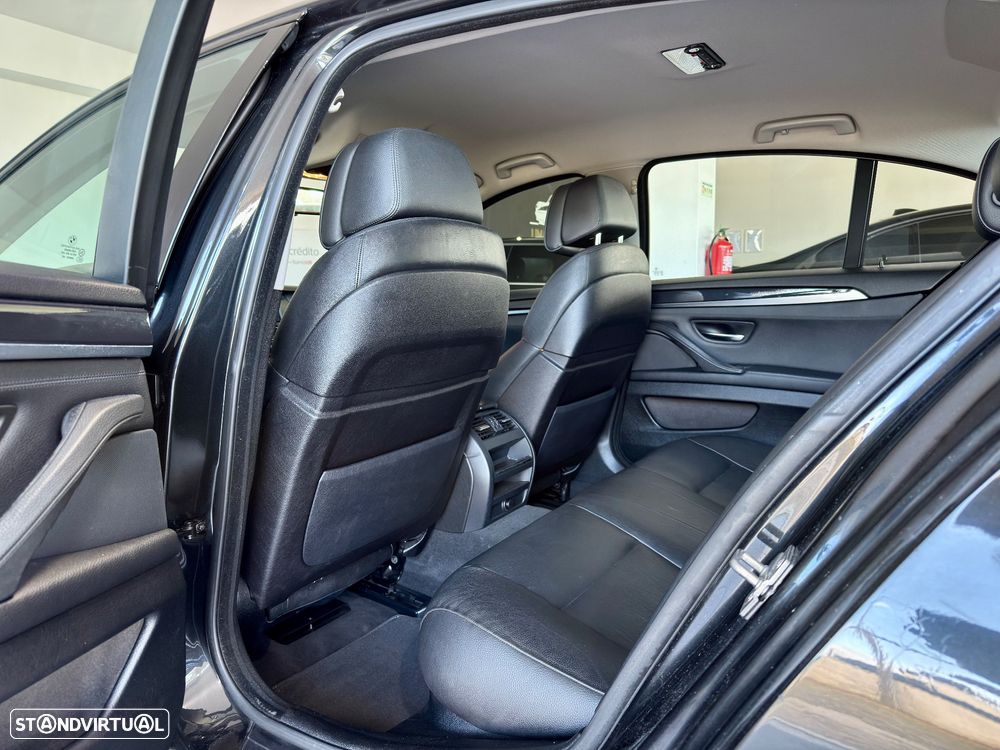 BMW 525 d xDrive Pack M Auto - 26