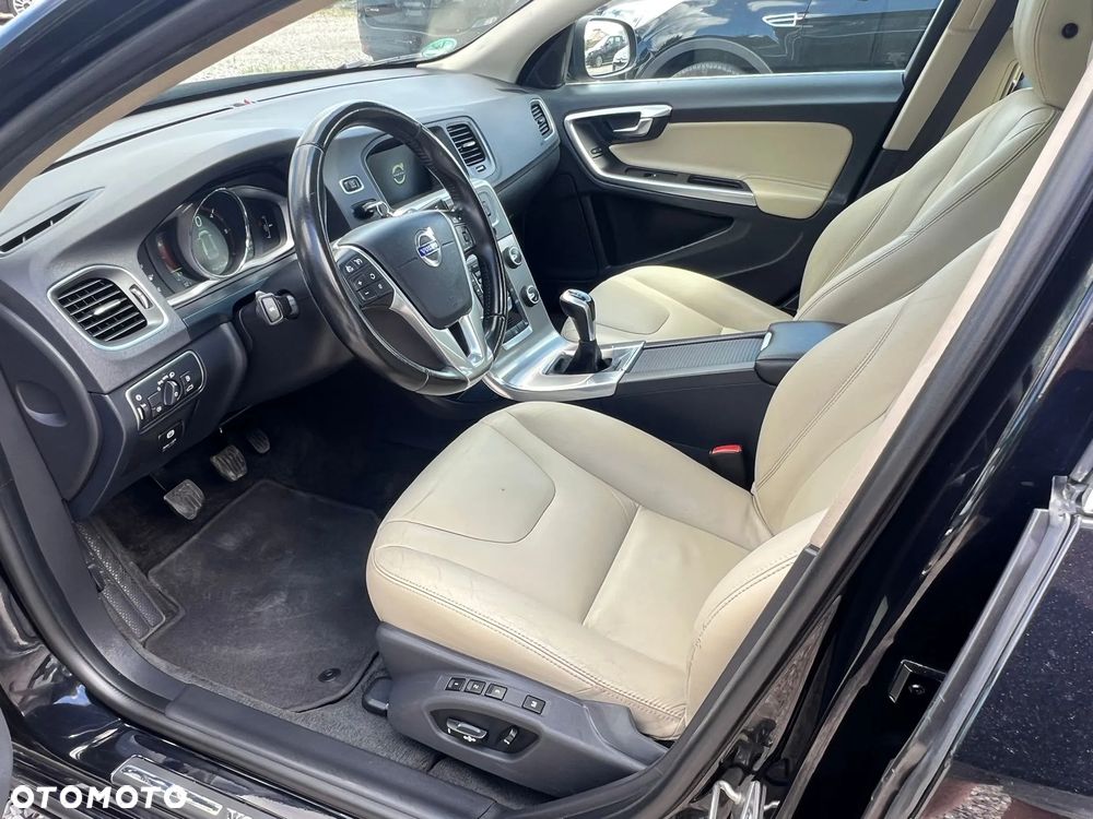 Volvo V60 D4 Drive-E Summum - 23