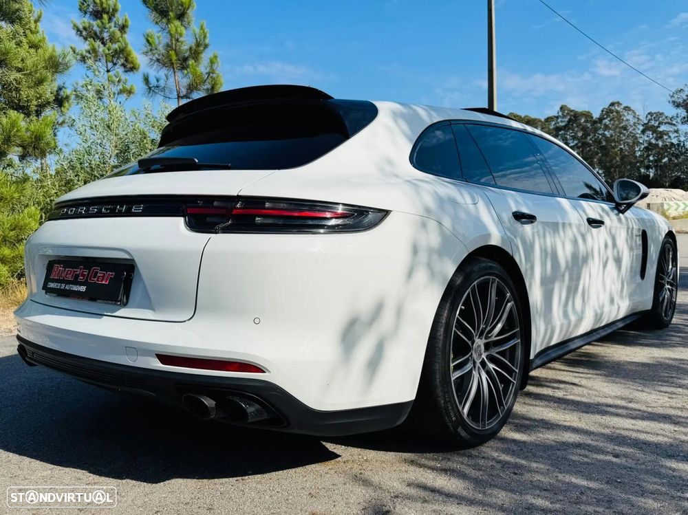 Porsche Panamera Sport Turismo 4 E-Hybrid - 11