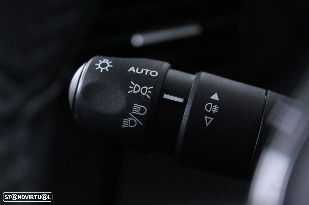 Peugeot 208 1.2 PureTech Active - 24