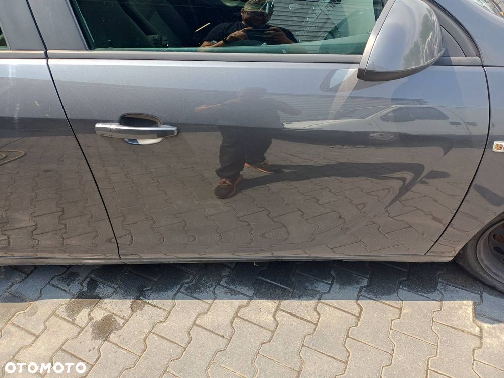 DRZWI KOMPLETNE PRAWY PRZÓD OPEL INSIGNIA A Z177 - 2
