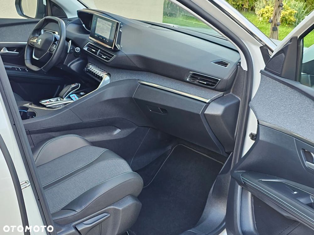 Peugeot 3008 Hybrid 225 e-EAT8 Allure Pack - 28