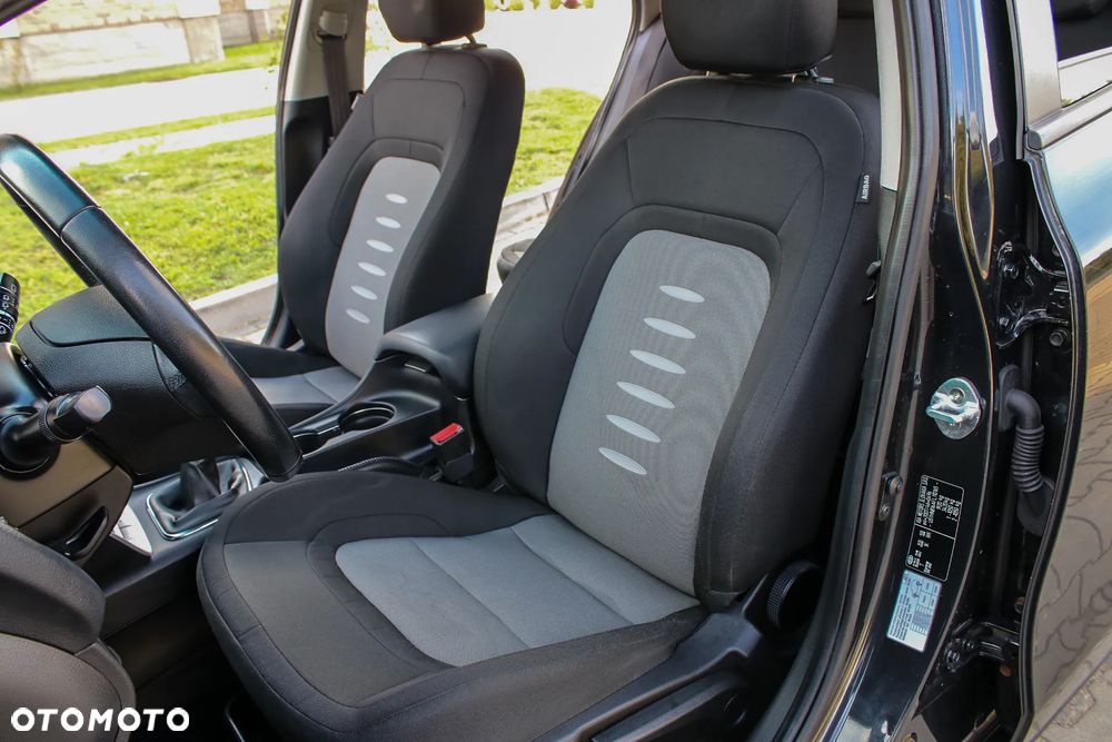 Kia Ceed 1.6 CRDi 128 ISG SW Vision - 37