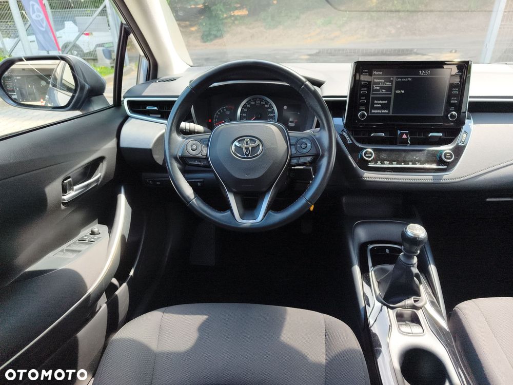 Toyota Corolla - 12