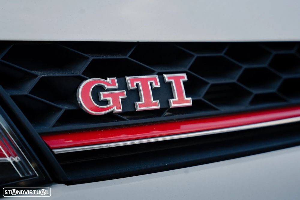 VW Golf GTI Clubsport DSG - 12