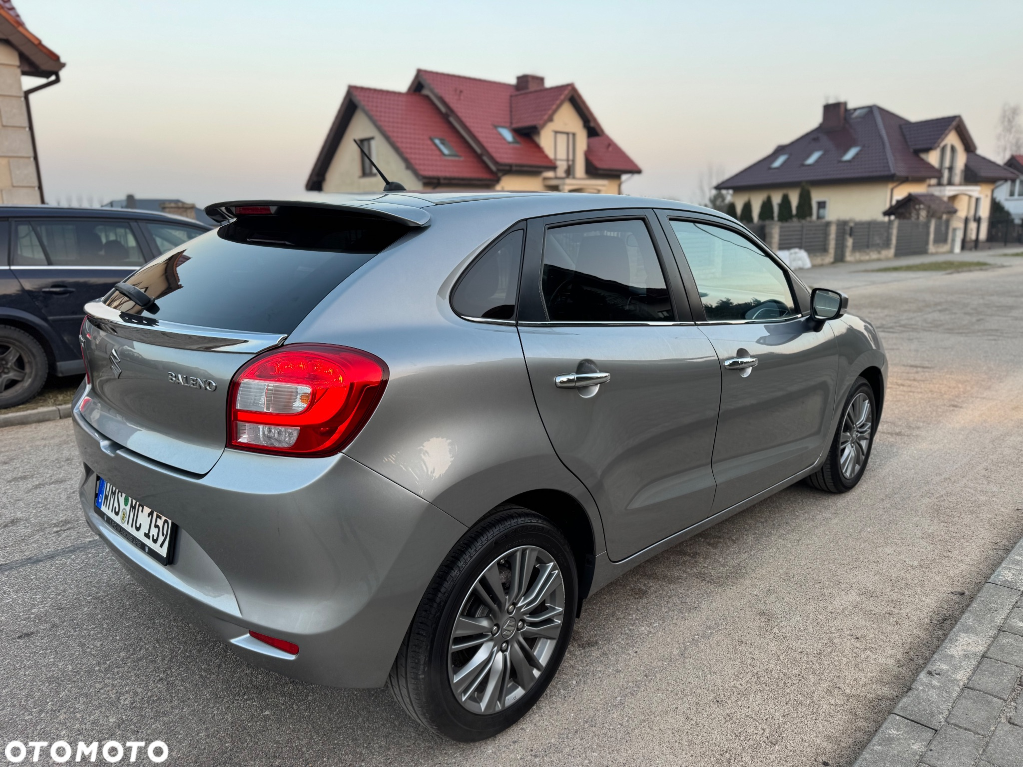 Suzuki Baleno 1.0 T Premium Plus - 4