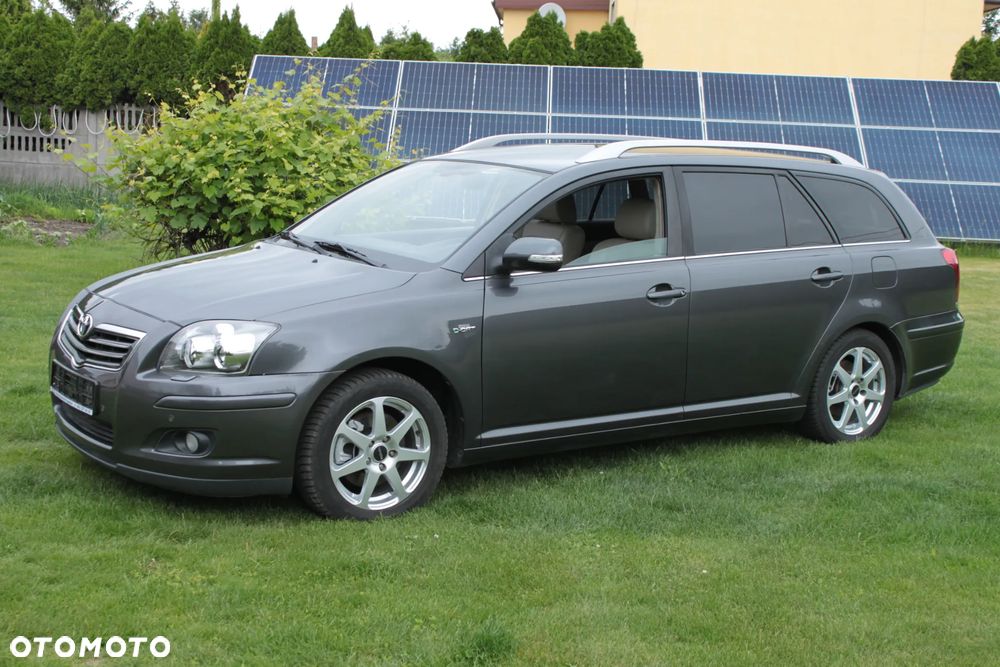 Toyota Avensis 2.2 D-CAT Executive - 4