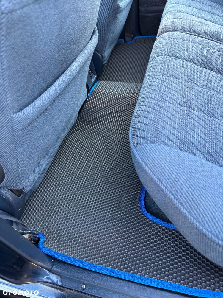 Toyota 4-Runner - 11