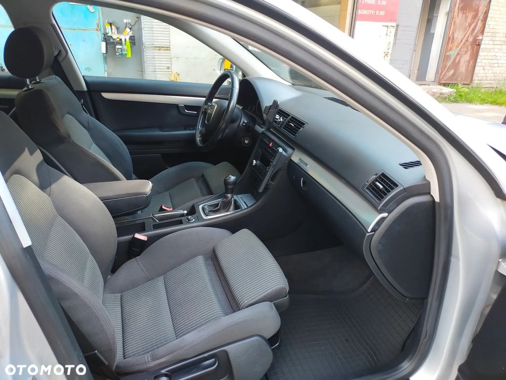 Audi A4 Avant - 15