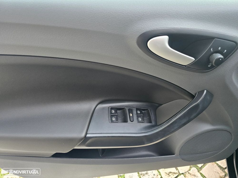 SEAT Ibiza ST 1.6 TDI Style DPF - 14