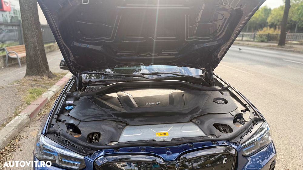 BMW iX3 Standard - 16