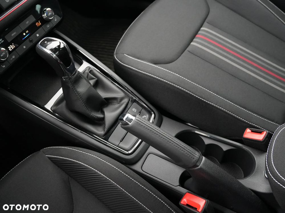 Skoda Kamiq 1.0 TSI Monte Carlo DSG - 31