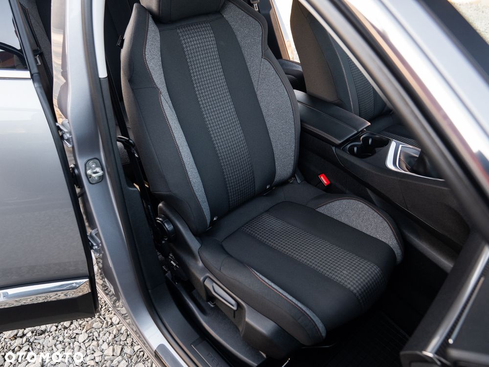 Peugeot 3008 BlueHDi 130 Stop & Start Allure - 26