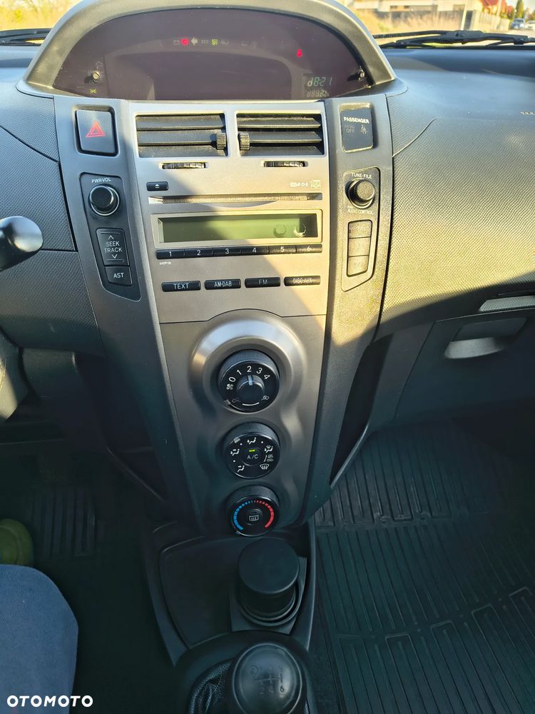 Toyota Yaris 1.33 VVT-i Edition - 11
