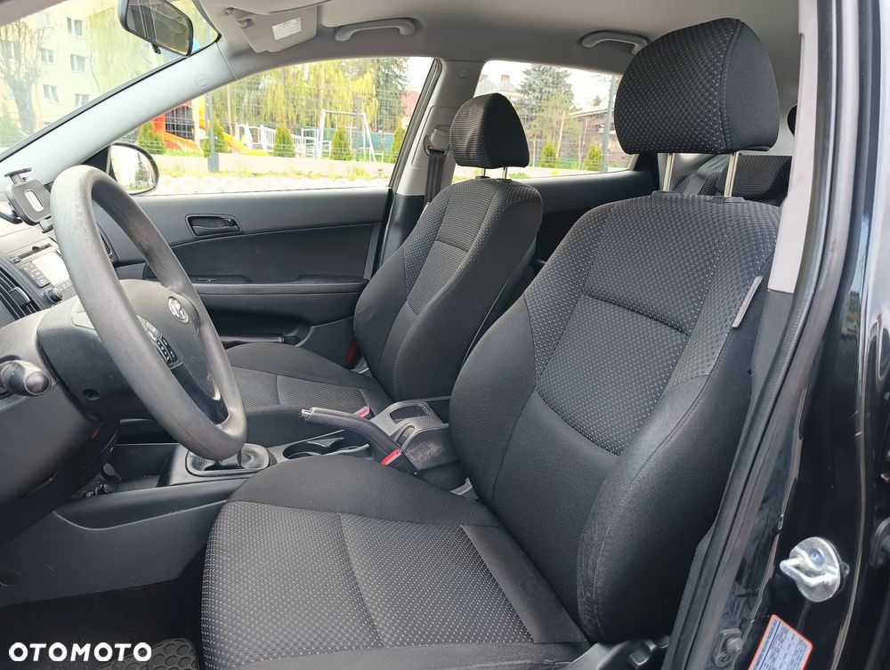 Volkswagen Touran 1.6 - 24