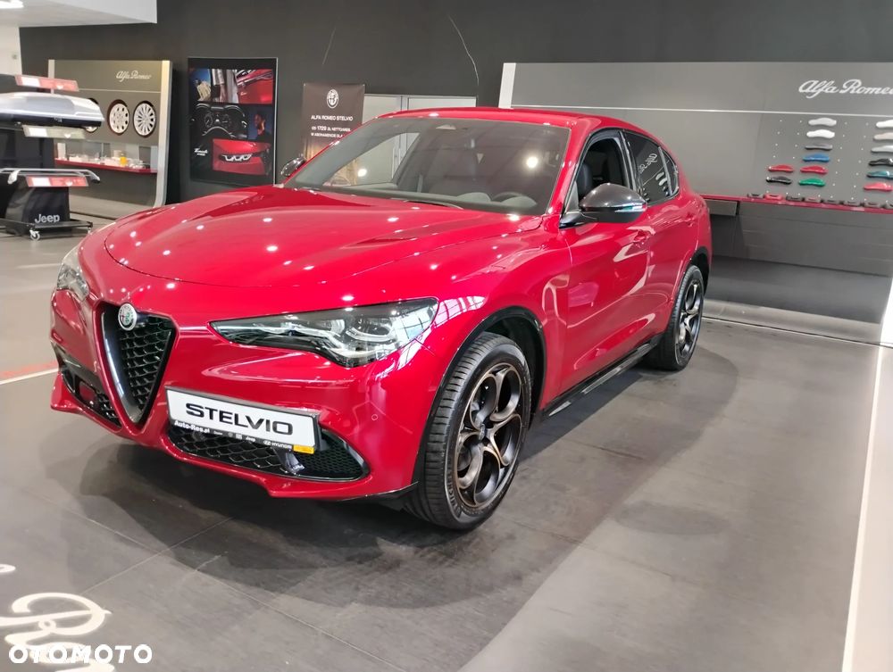 Alfa Romeo Stelvio 2.0 Turbo Intensa Q4 - 10