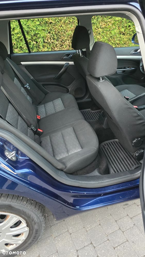 Skoda Octavia 1.6 Combi Classic - 9