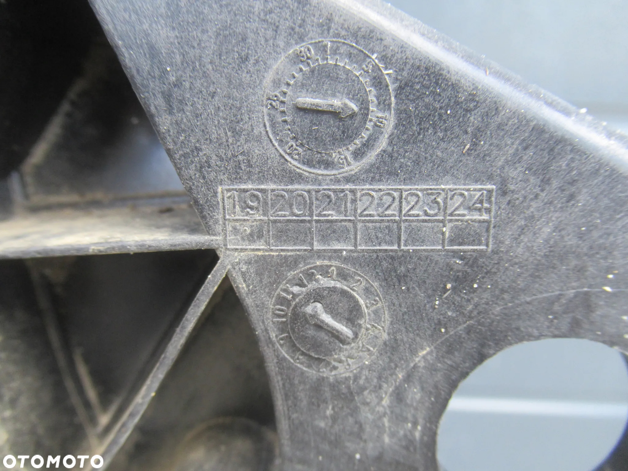 BELKA PAS WZMOCNIENIE CZOŁOWE PRZEDNIE AUDI Q7 II LIFT 4M0 4M0805594 4M0807109C 2019 - 23