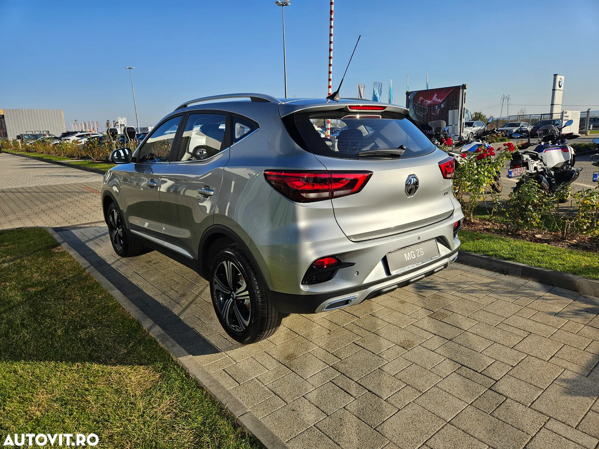 MG ZS 1.5 GSL 5MT Exclusive - 5