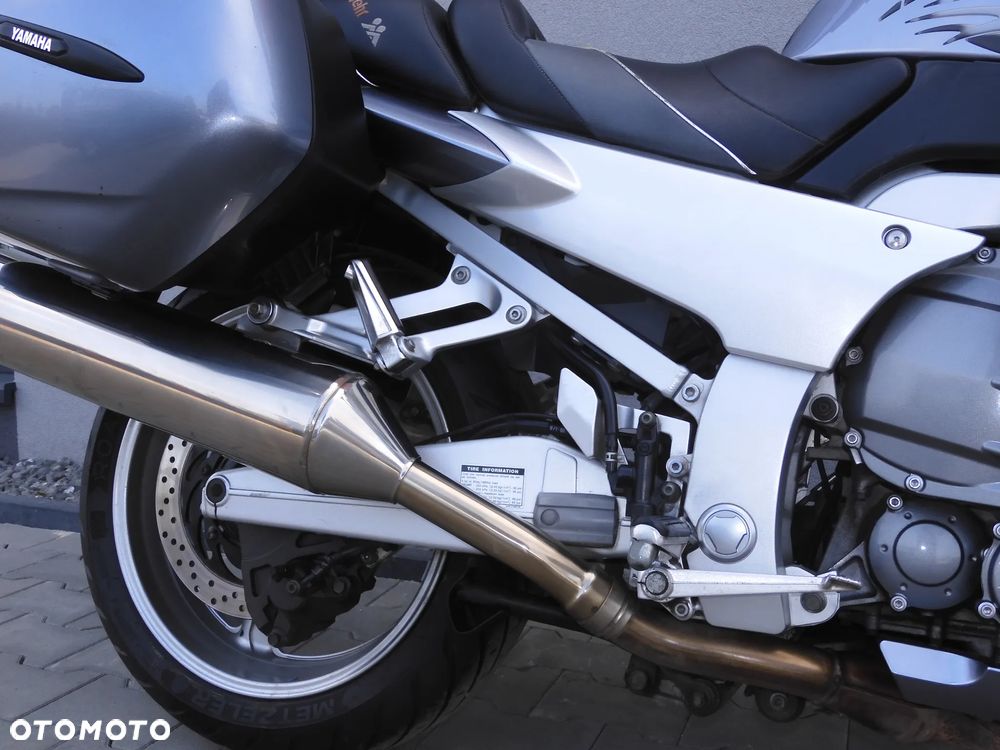 Yamaha FJR - 13