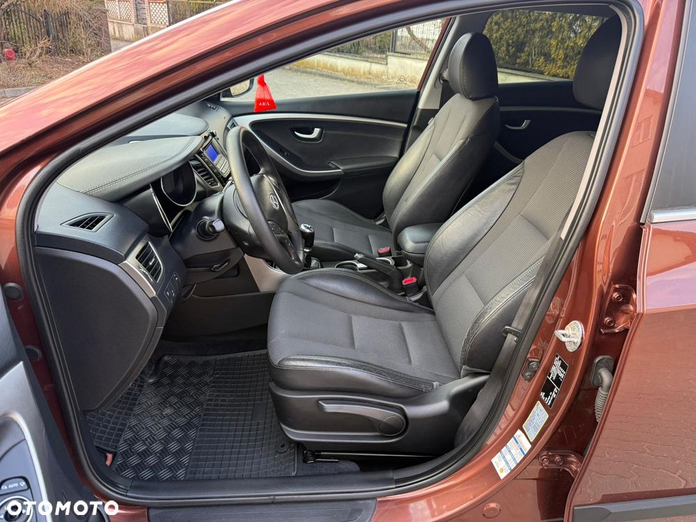 Hyundai i30 1.6 GDI Premium - 3