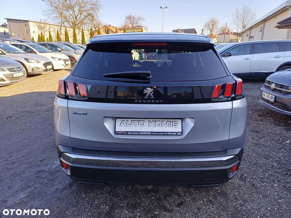 Peugeot 3008 1.2 PureTech Allure S&S - 6