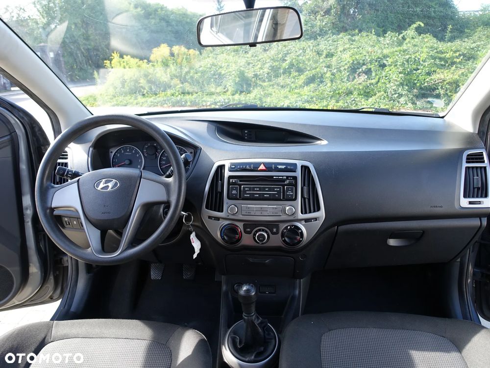 Hyundai i20 1.2 Fifa World Cup Edition - 11