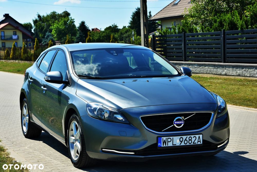 Volvo V40 D2 Momentum - 14