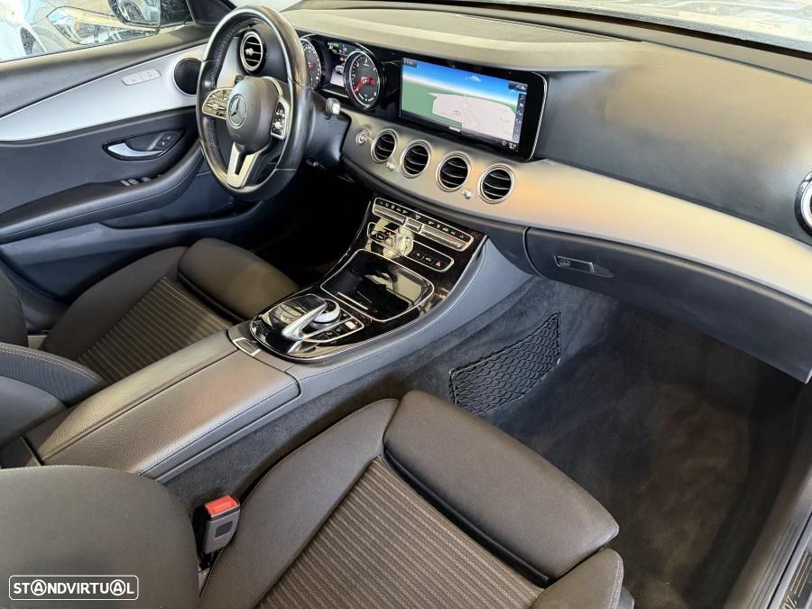 Mercedes-Benz E 300 de Avantgarde 4Matic - 13
