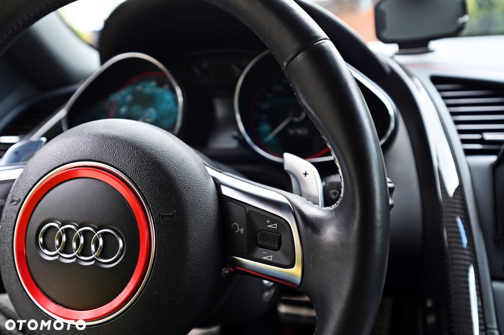 Audi R8 Coupé - 23